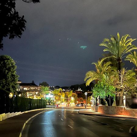 FA- Luxury 2 bedroom apt Fuente Aloha Marbella Exterior foto
